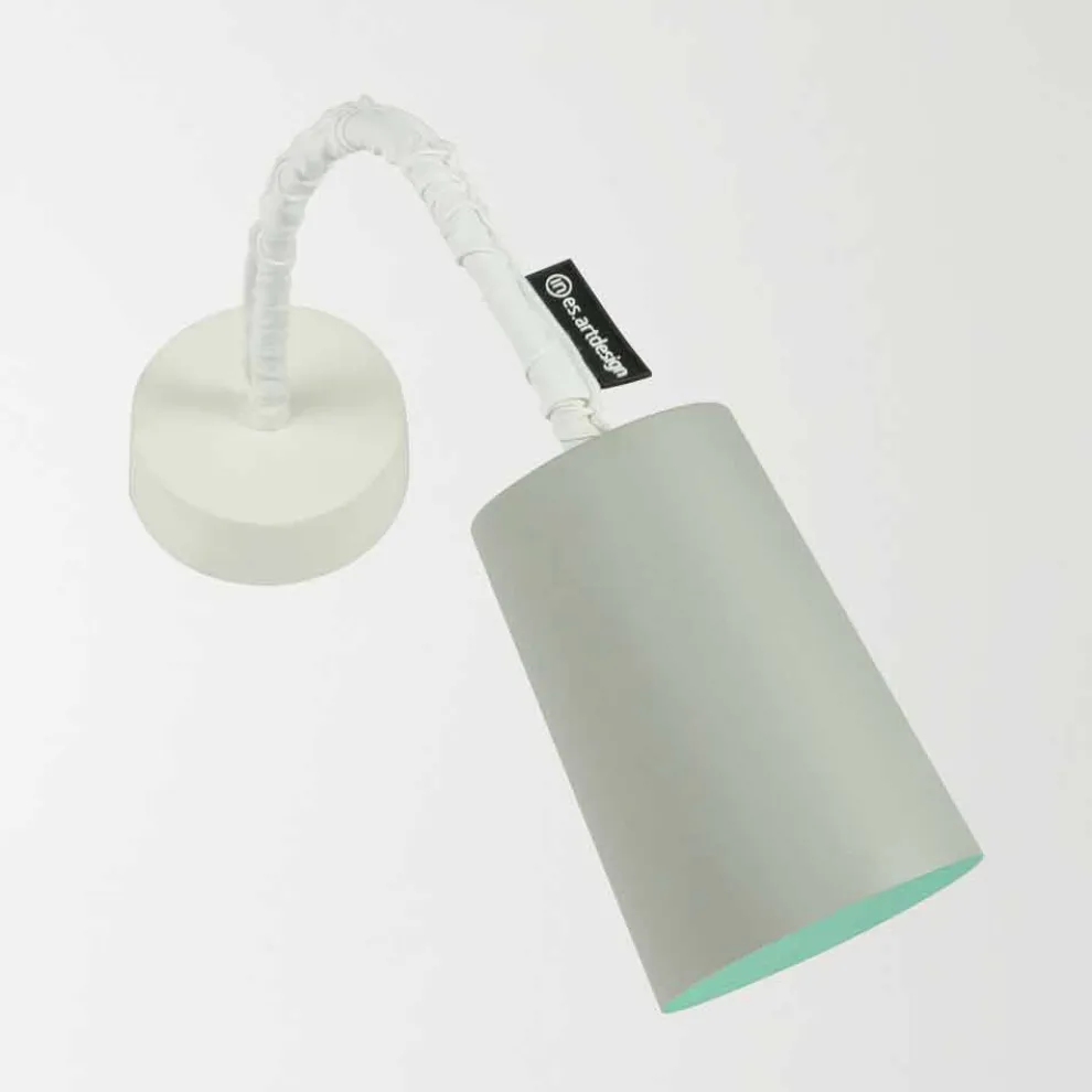 Designer-Wandleuchte In-es.artdesign Bemalen Sie den lackierten Zement