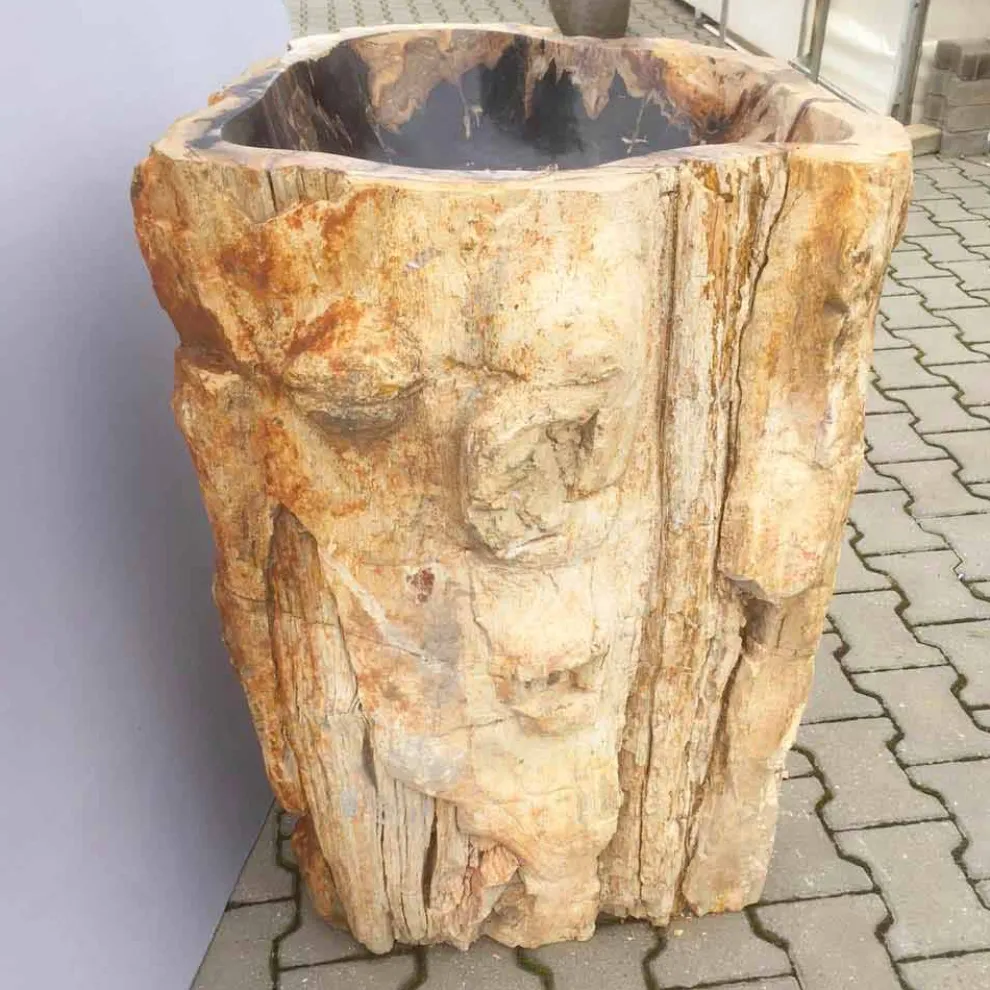 Designer-Waschtisch mit Sockel aus versteinertem Ley-Holz, handgefertigt