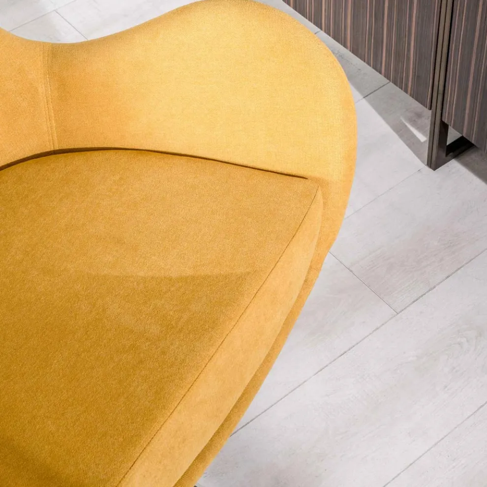 Drehsessel mit Metallgestell und Stoffsitz – Sereno