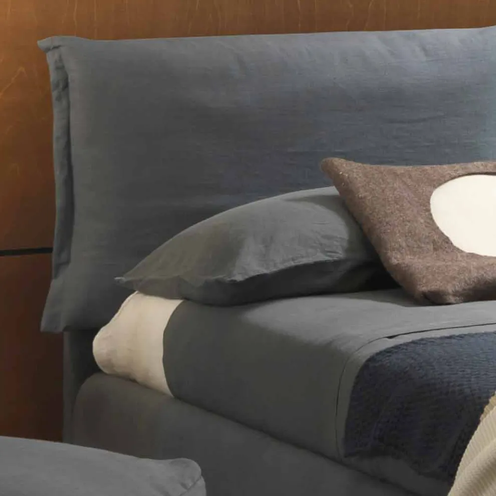 Doppelbett mit Container, zeitgenössisches Design Iorca Bolzan