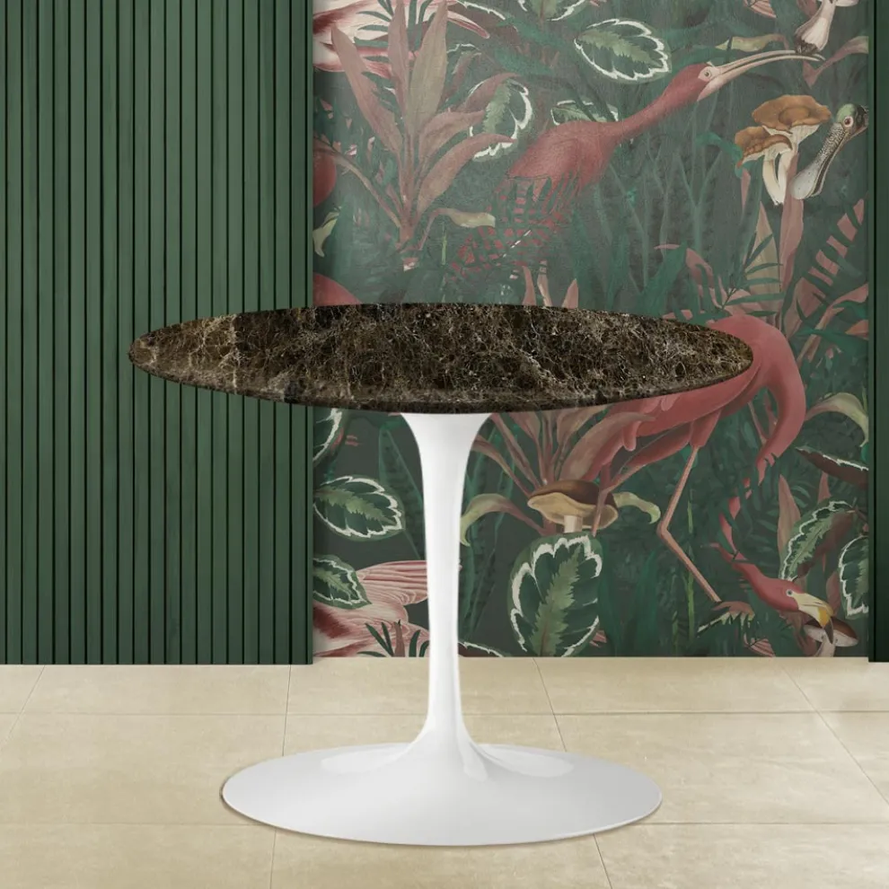 Eero Saarinen H 41 Couchtisch mit dunkler Emperador-Marmorplatte, hergestellt in Italien – Scarlet