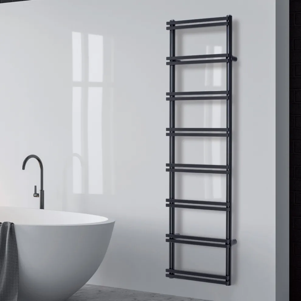 Elektrischer Handtuchwärmer mit vertikalen Kollektoren, hergestellt in Italien – Ginger