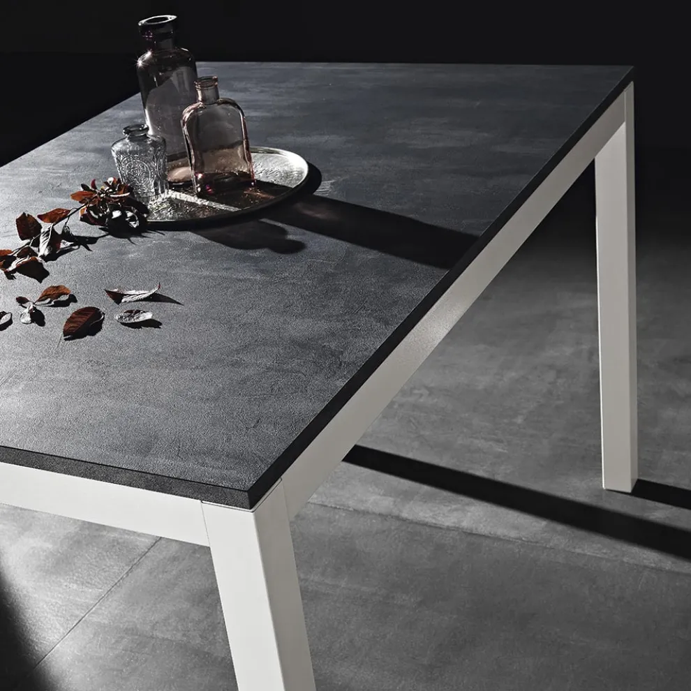 Esstisch aus Metall auf 180 cm ausziehbar Made in Italy - Beatrise