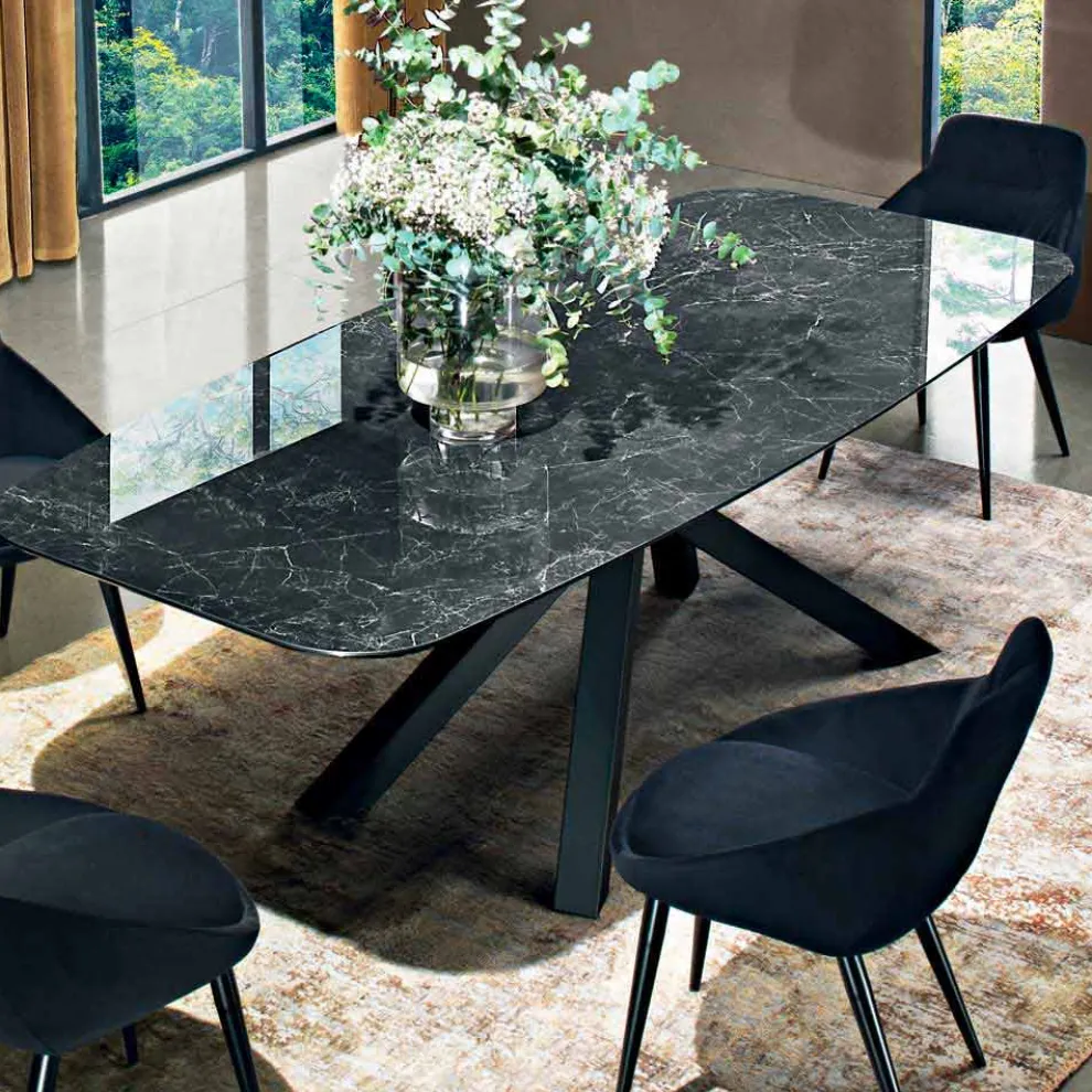 Esstisch mit feiner Keramikplatte, hergestellt in Italien – Settimmio