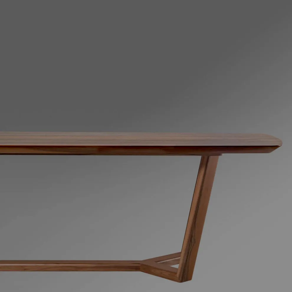 Fester Tisch mit geformter Platte und Holzsockel, hergestellt in Italien – Digory