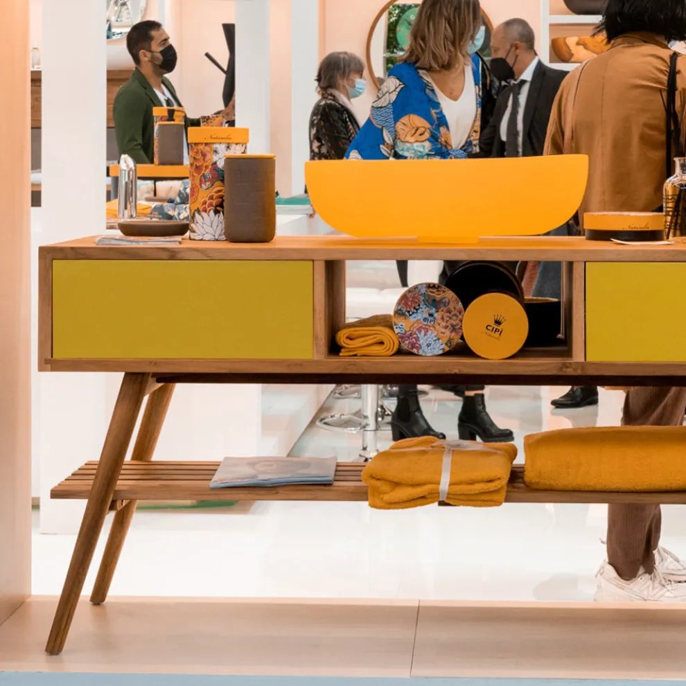 Freistehender Badezimmerschrank aus natürlichem Teakholz mit 2 gelben Schubladen - Hamadou