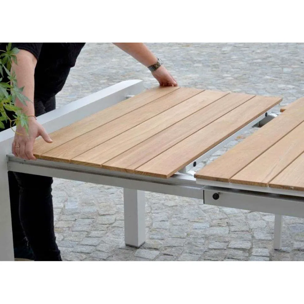 Ausziehbarer Tisch 240 cm aus weißem Aluminium und Teakholzplatte - Diary