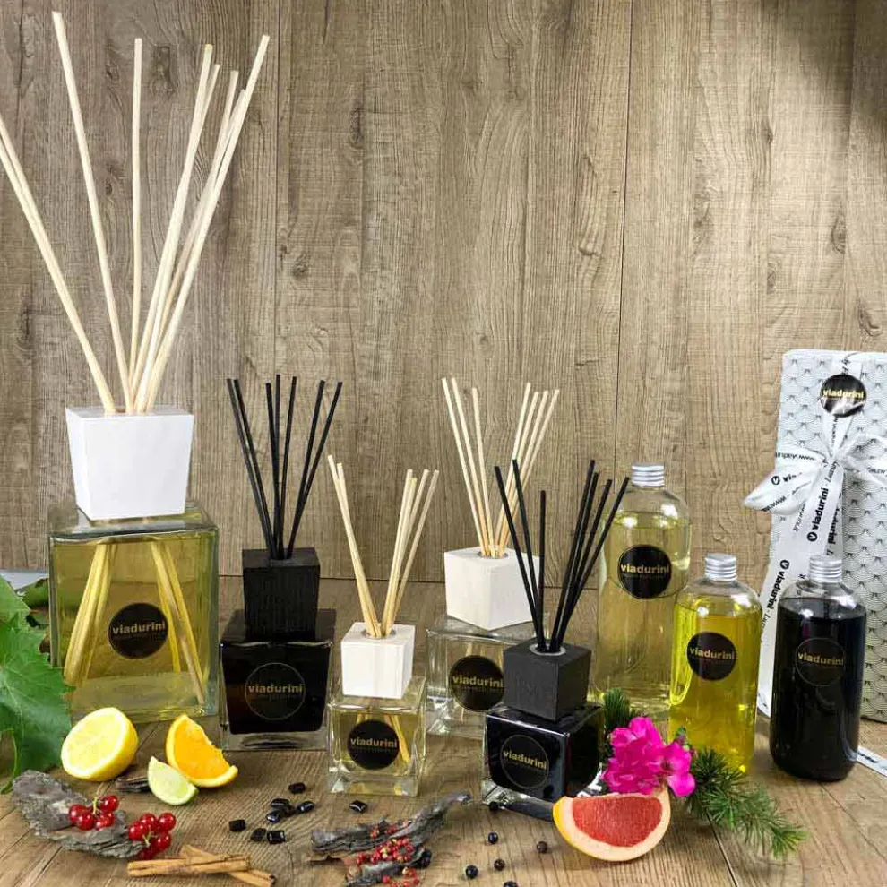 Mandarine und Zimt Raumduft 500 ml mit Stäbchen - Lamaddalena
