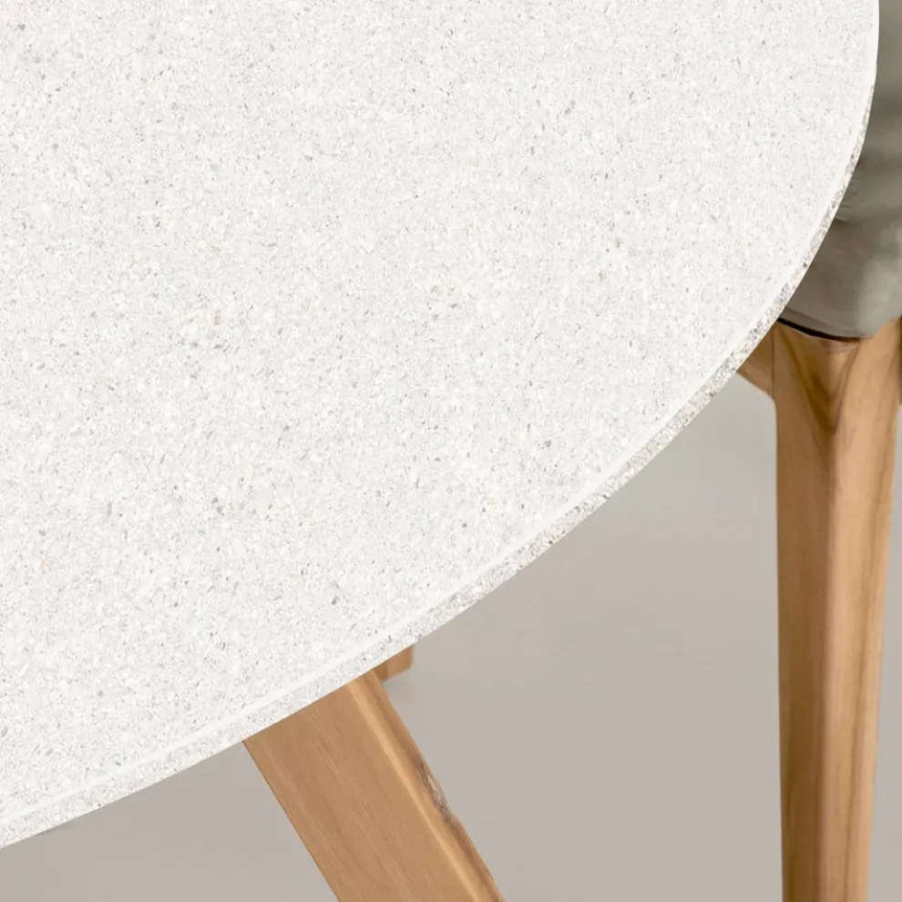 Runder Außentisch aus weißer Terrazzokeramik Made in Italy - Pegaso