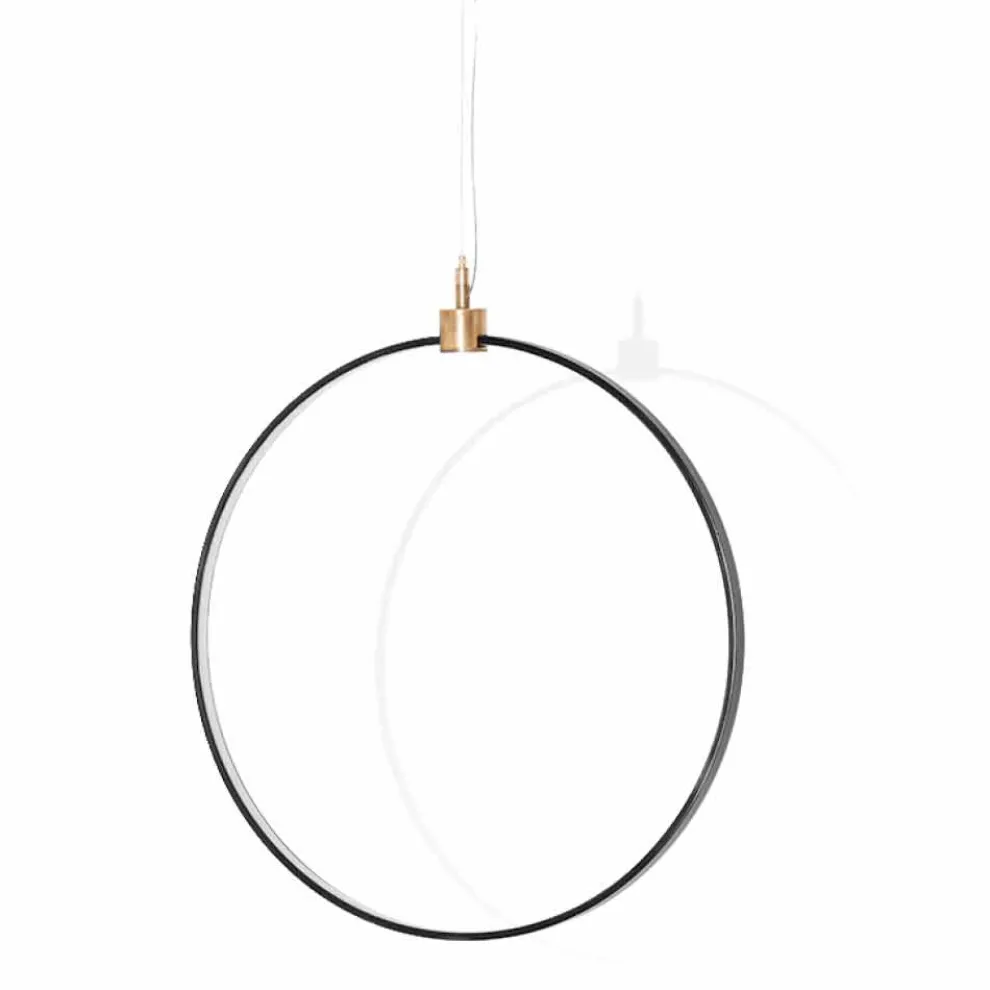 Hängelampe aus schwarzem Aluminium und Naturmessing Made in Italy - Norma