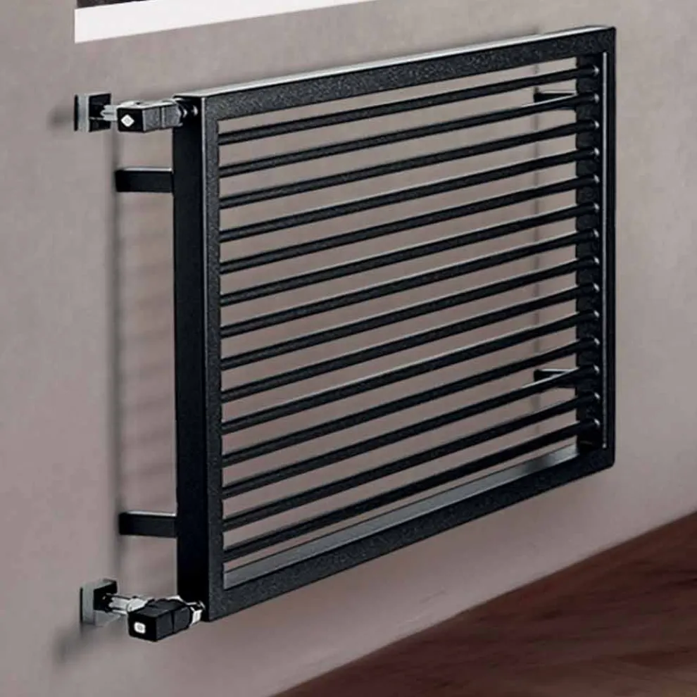 Horizontaler hydraulischer Handtuchwärmer aus Graphitstahl - Shadow von Scirocco