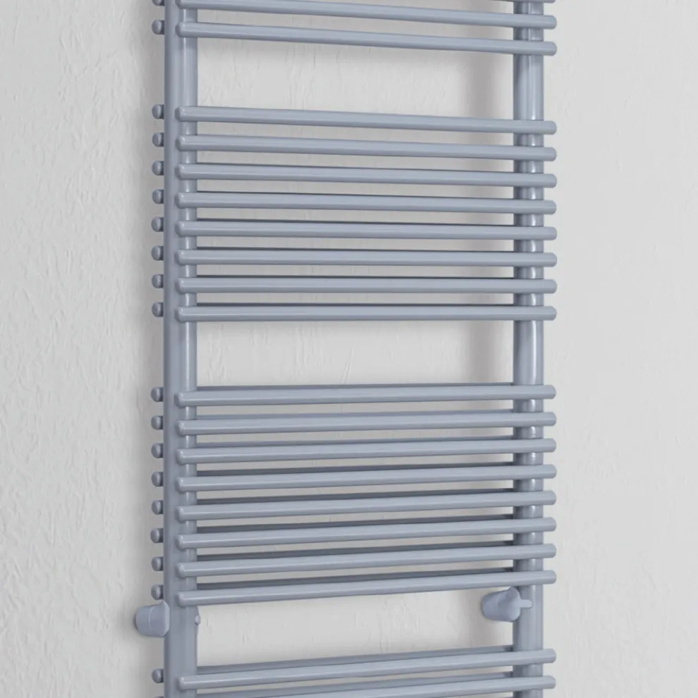 Hydraulischer Handtuchwärmer in Stahl-Aluminium-Ausführung, hergestellt in Italien – Brioches