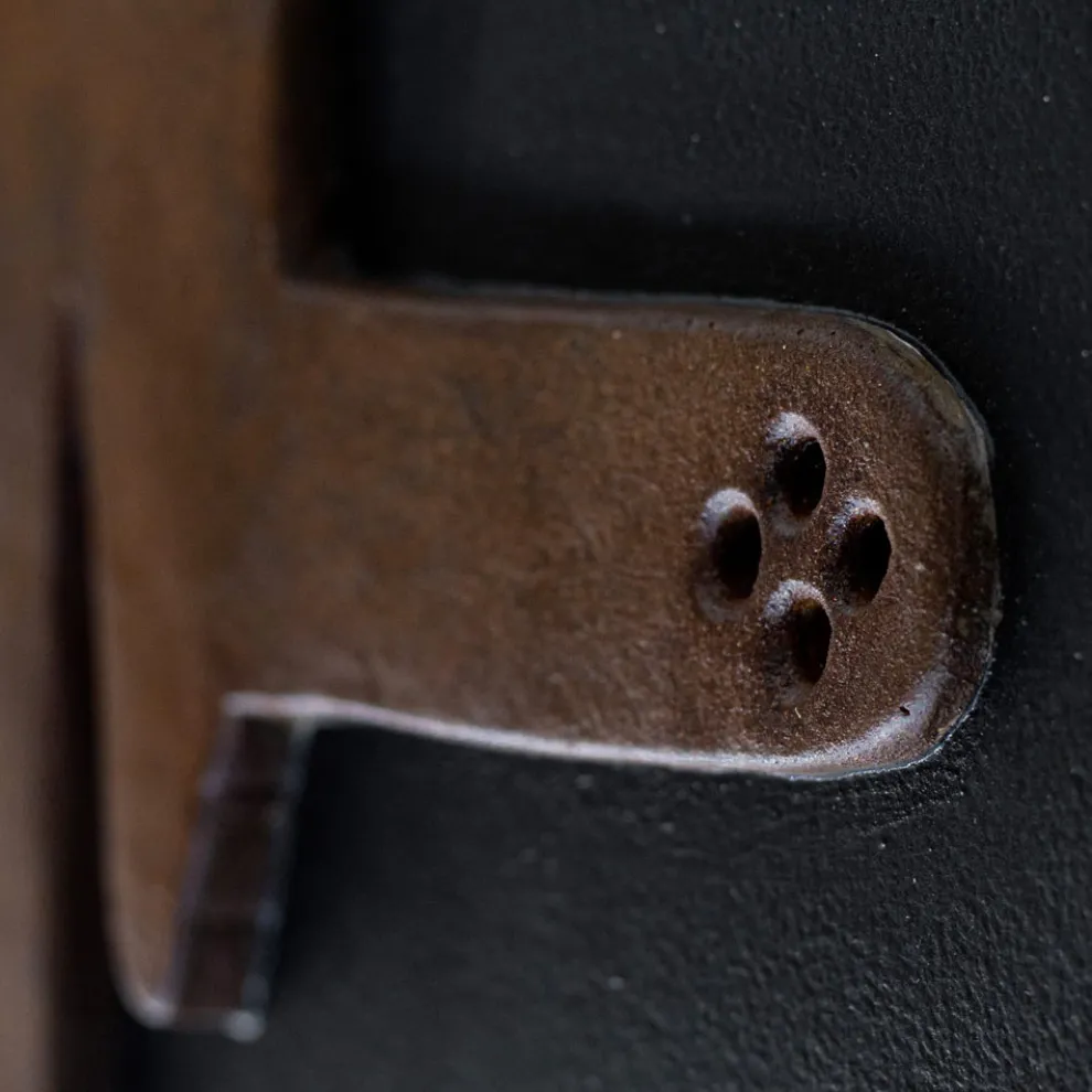 Hydraulischer Heizkörper aus recyceltem Marmorpulver. Made in Italy - Venedig