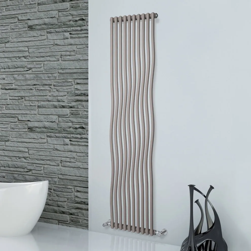 Hydraulischer Heizkörper mit gebogenen vertikalen Elementen, hergestellt in Italien – Ribes