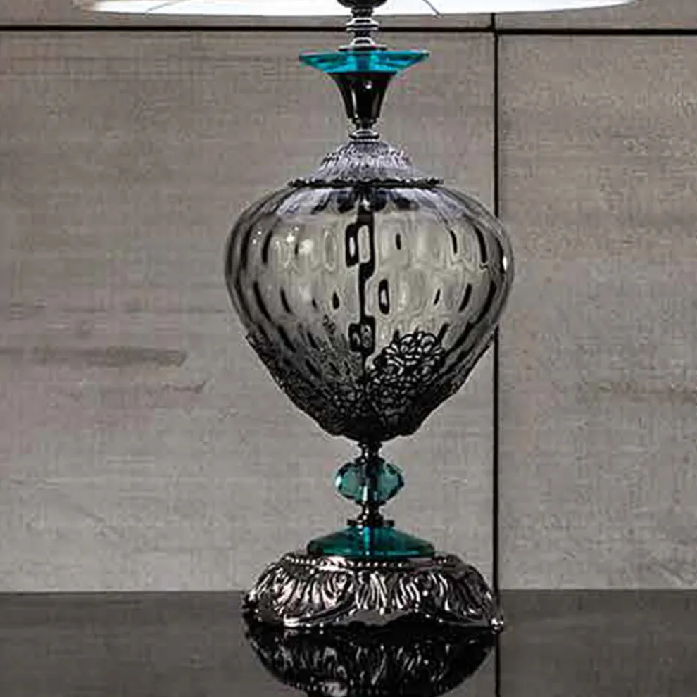 Klassische Tischlampe aus italienischem handgefertigtem Glas und Kristallen - Magrena