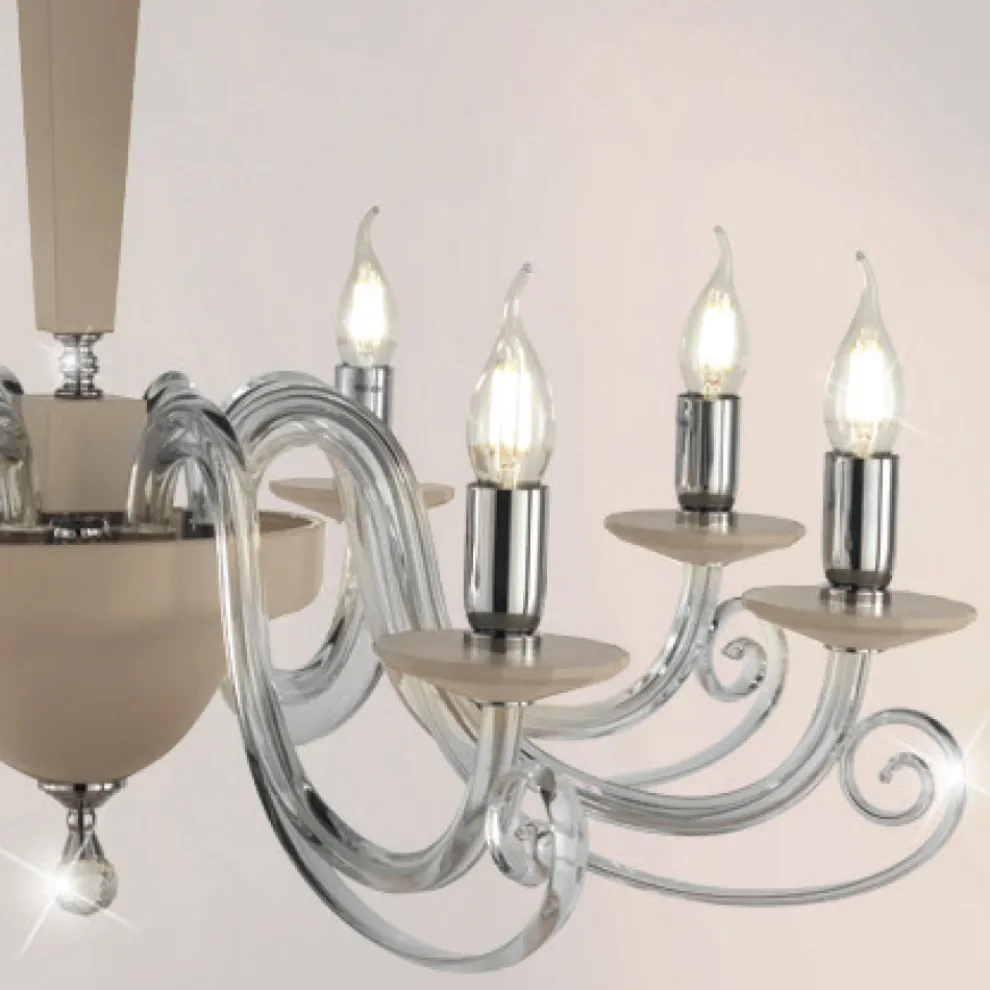 Klassischer Kronleuchter mit 8 Lichtern, italienisches handgefertigtes Glas und Kristall – Malaysia