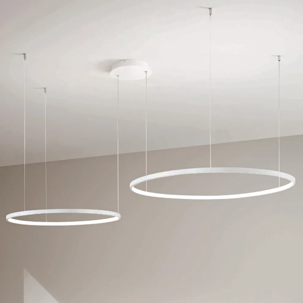 Kronleuchter mit 2 oder 3 horizontalen runden LED-Leuchten aus lackiertem Metall – Maulbeere