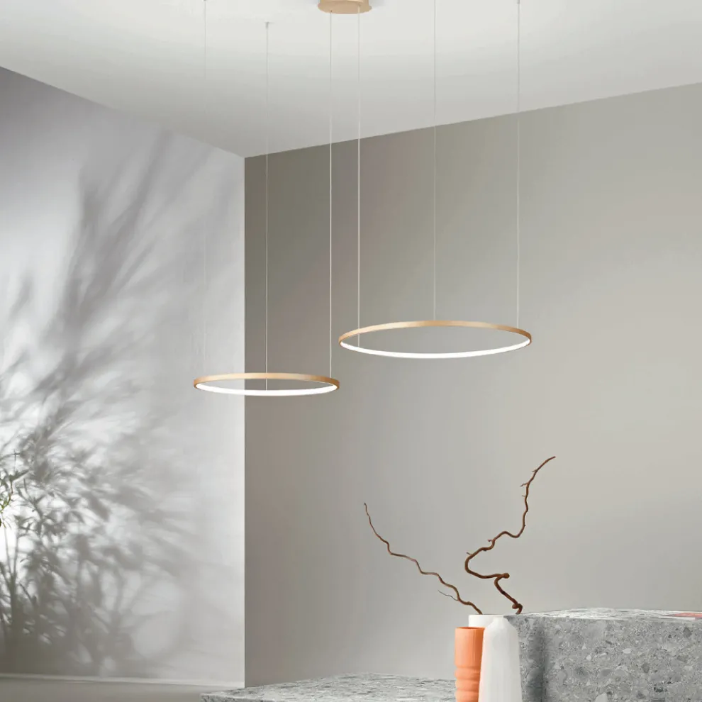 Kronleuchter mit 2 oder 3 horizontalen runden LED-Leuchten aus lackiertem Metall – Maulbeere