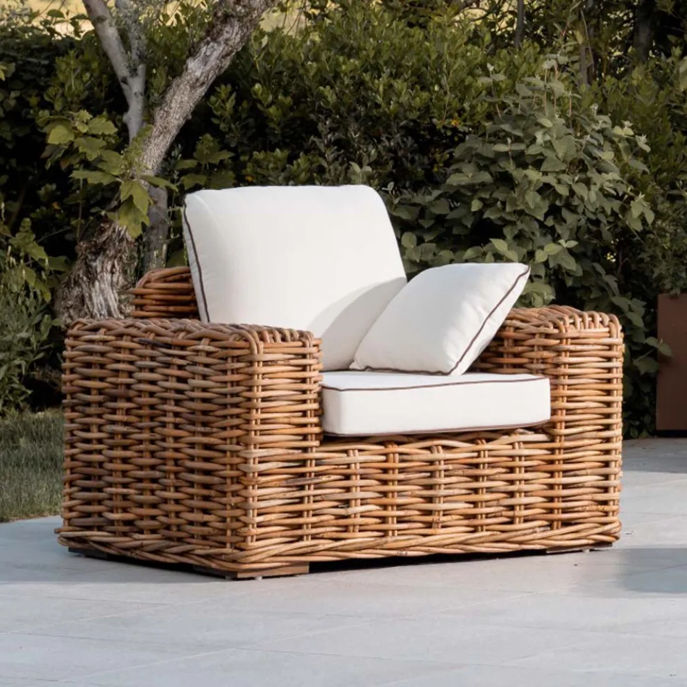 Outdoor-Sessel aus natürlichem Rattan mit Kissen inklusive - Keira