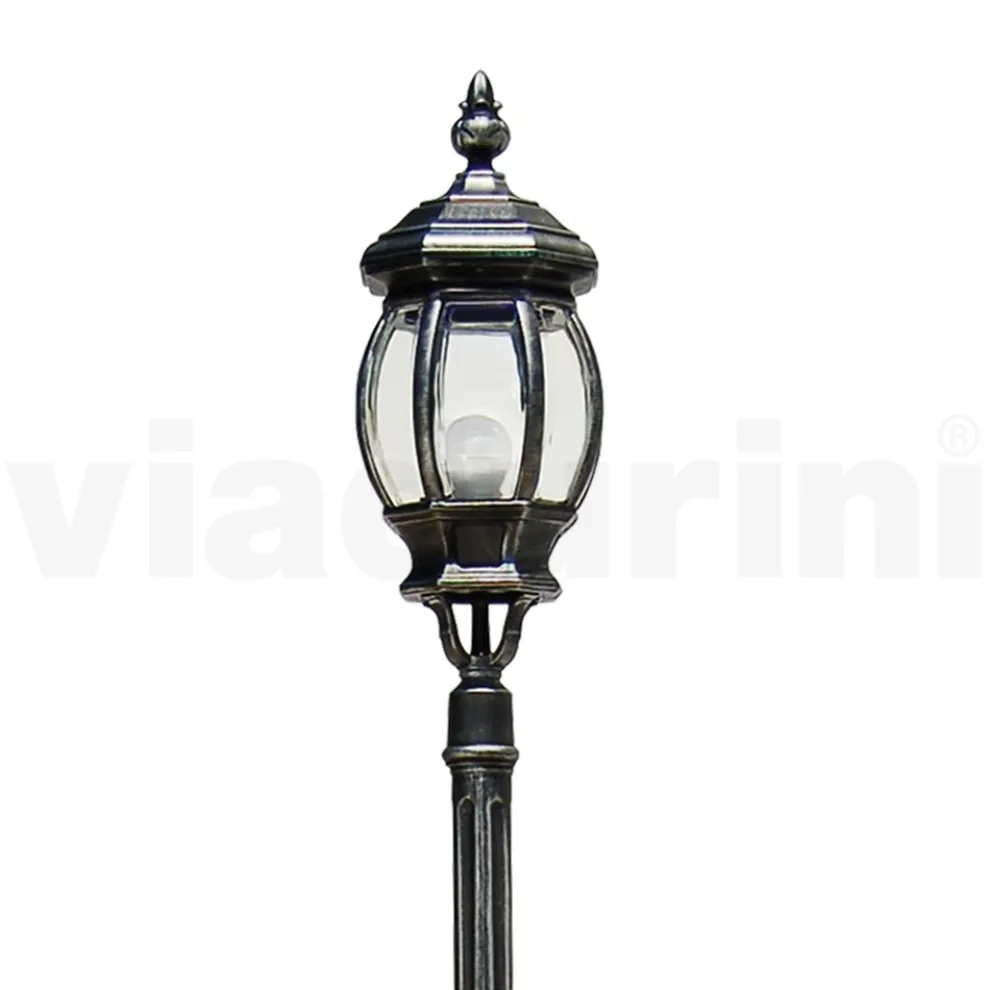 Lampe im Vintage-Stil aus Aluminiumdruckguss, hergestellt in Italien – Leona