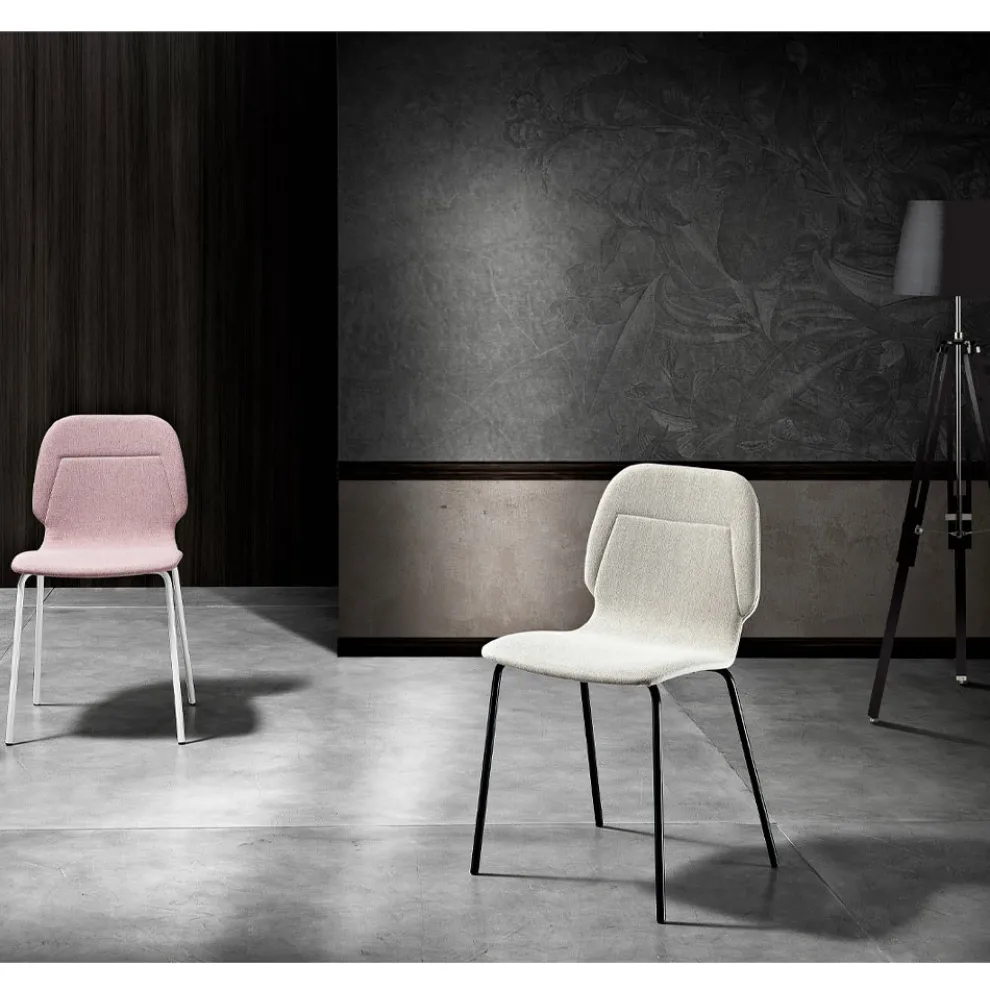 Moderner Monocoque-Stuhl aus farbenfrohem Designstoff – Patrick