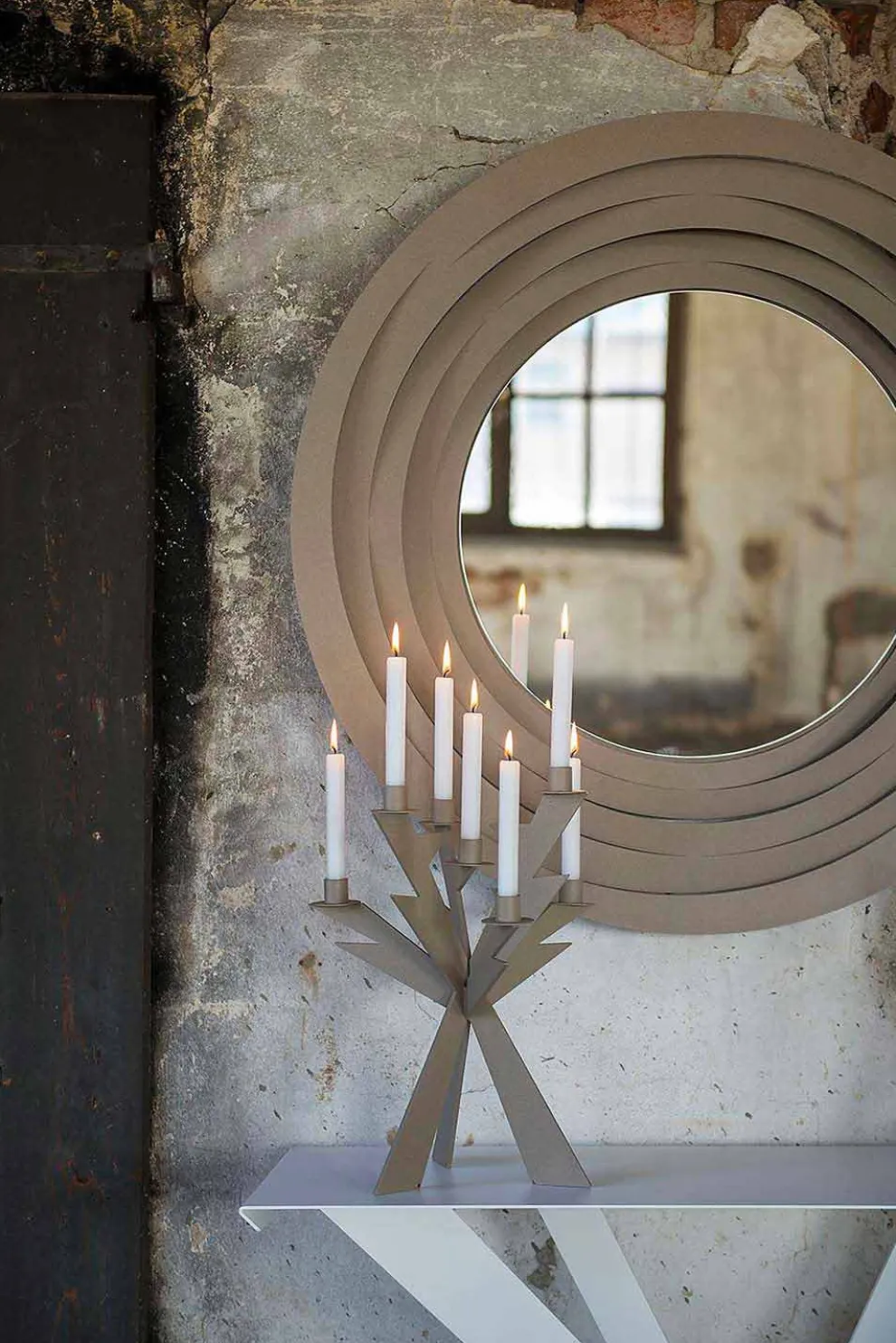 Moderner runder Wandspiegel aus farbigem Eisen Made in Italy - Origano