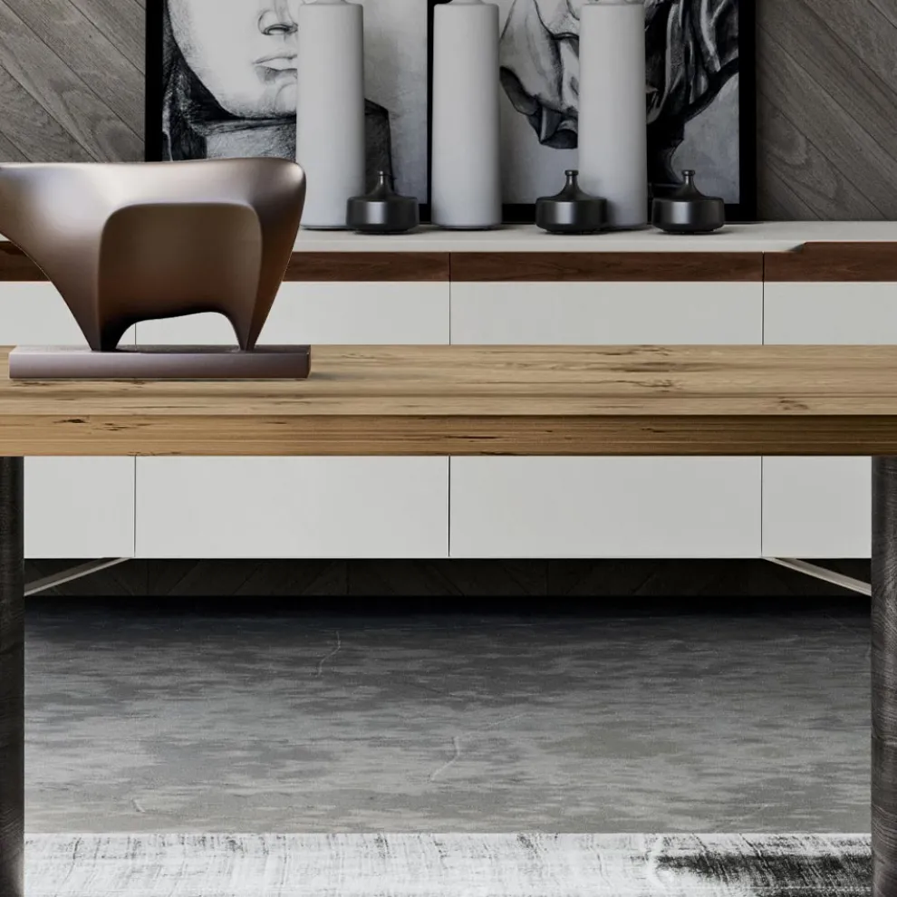 Moderner Wohnbereichtisch aus Massivholz, hergestellt in Italien – Catrin