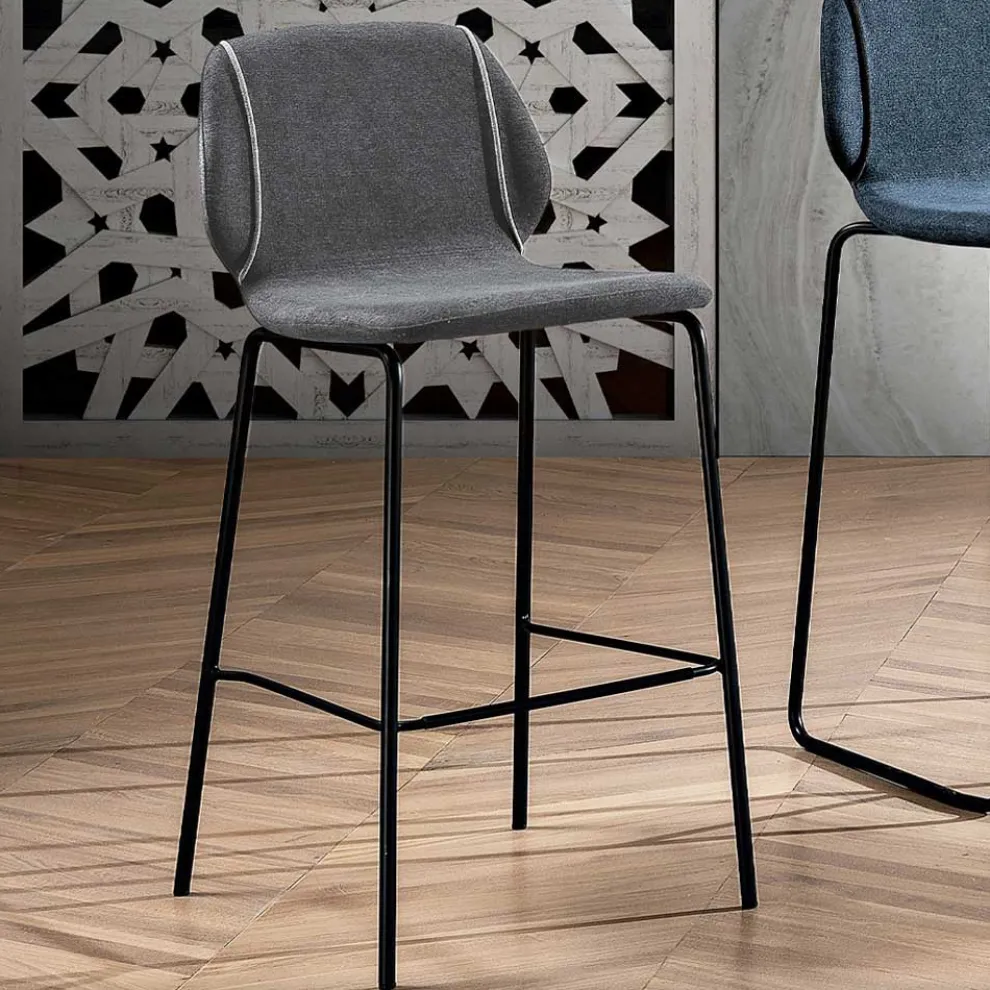 Modernes Design Eleganter Wohnzimmerhocker aus Stoff mit Bordüre - Scarat