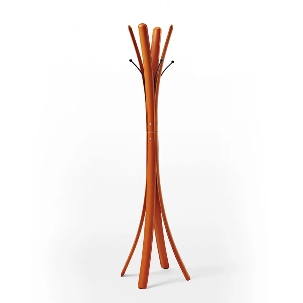 Modernes Design Kleiderbügel aus schwarzem Stahl mit Lederbezug - Natur
