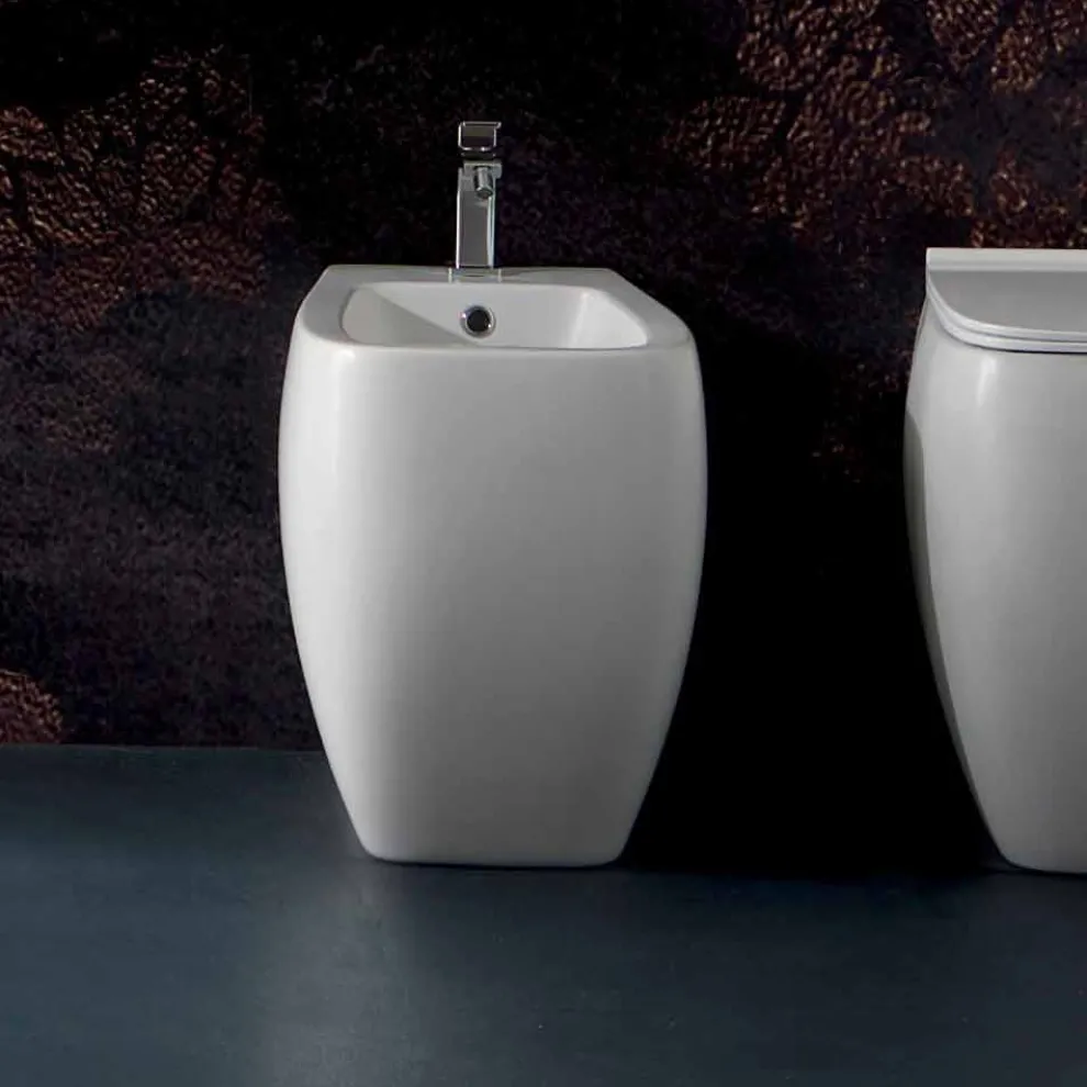 Modernes Design-Bidet aus weißer Keramik, Gais, hergestellt in Italien