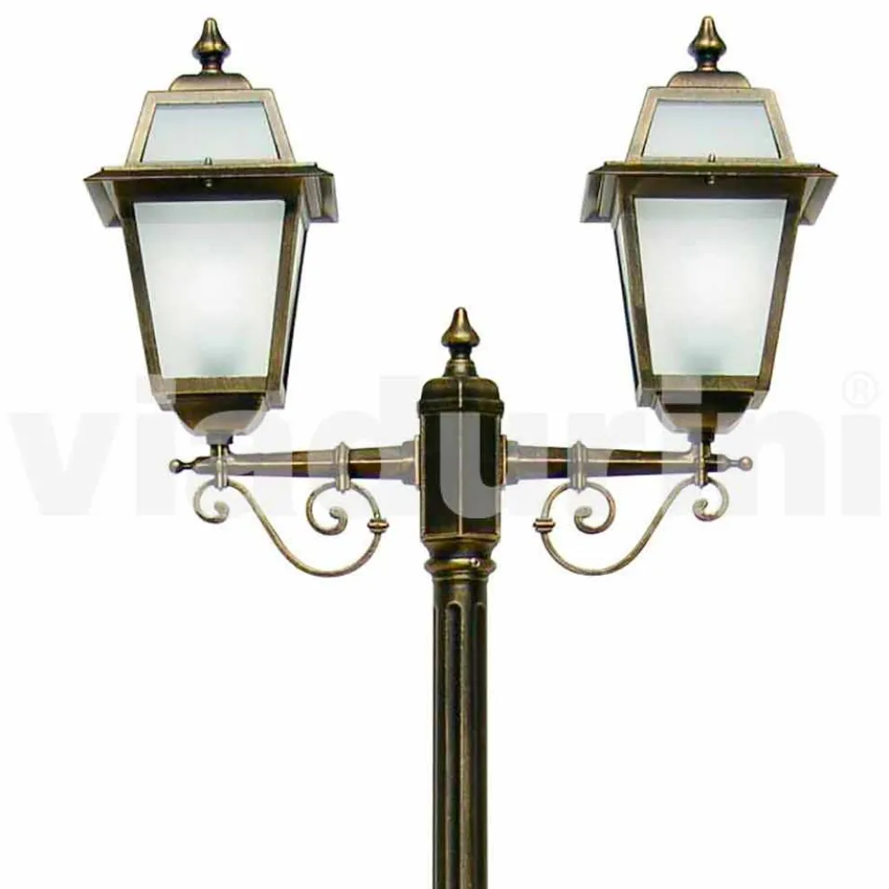 Outdoor zwei Lichter Laternenpfahl aus Aluminium, hergestellt in Italien, Kristel