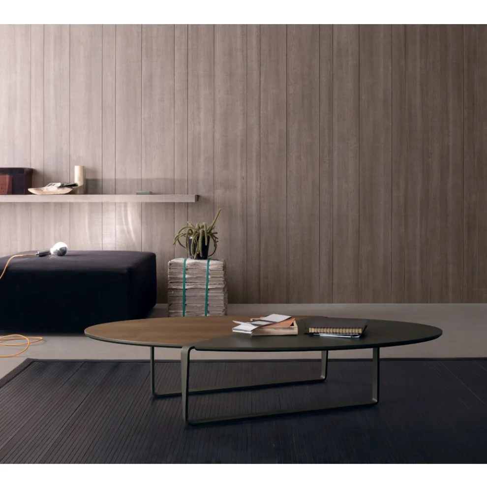 Ovaler Couchtisch aus Metall und zweifarbiger Holzplatte - Comacchio