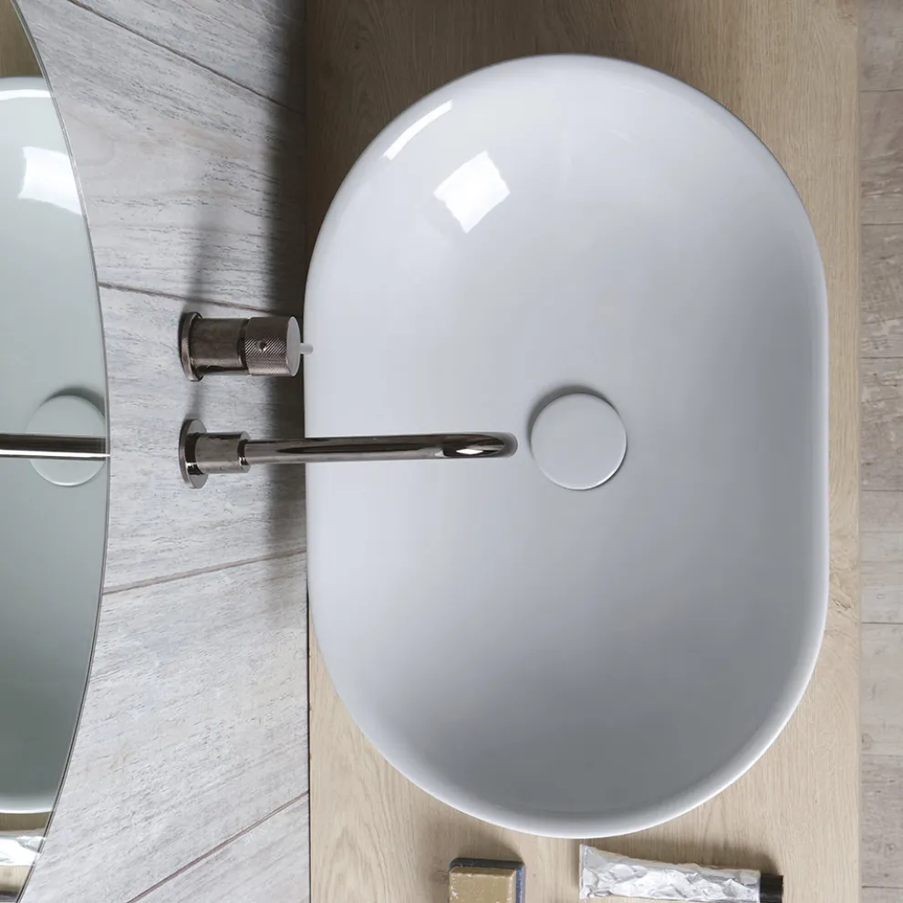 Ovales Aufsatzwaschbecken aus glänzender Keramik L 58 cm Made in Italy - Nelly
