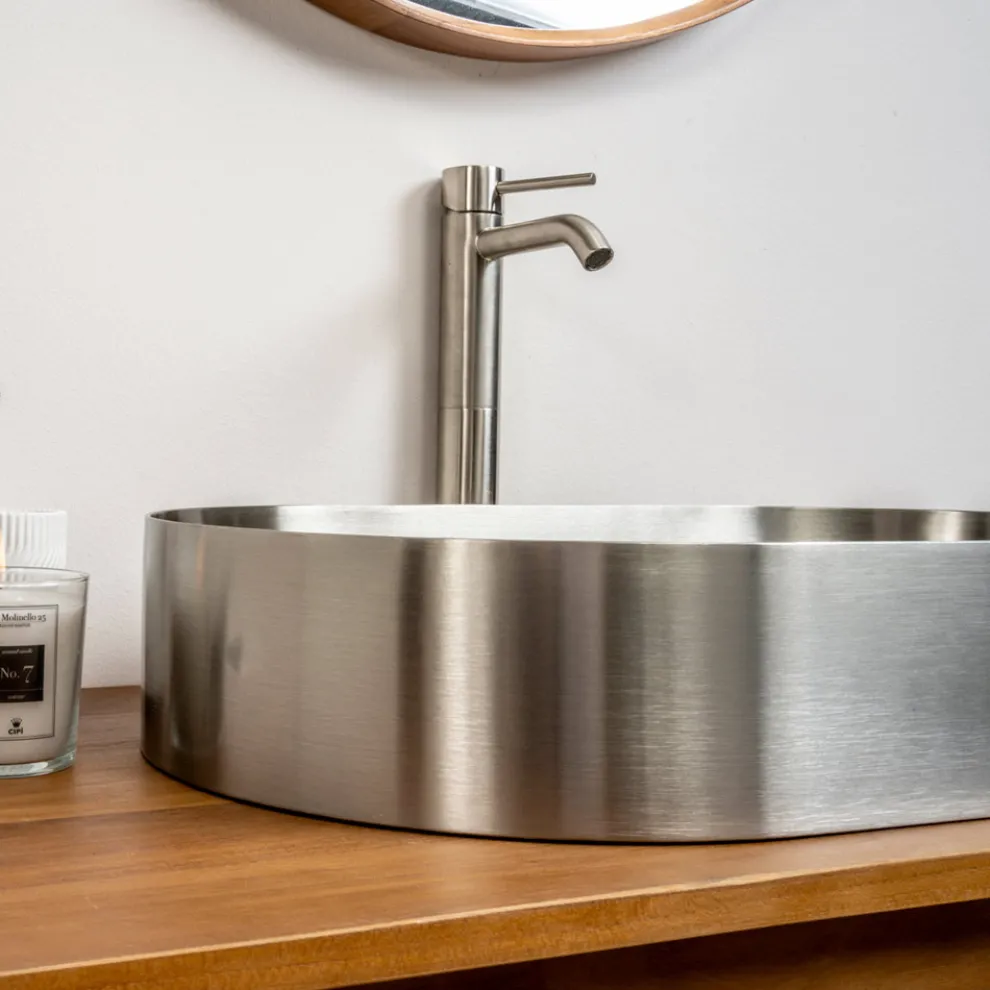 Ovales Aufsatzwaschbecken aus Edelstahl in verschiedenen Ausführungen – Anemone