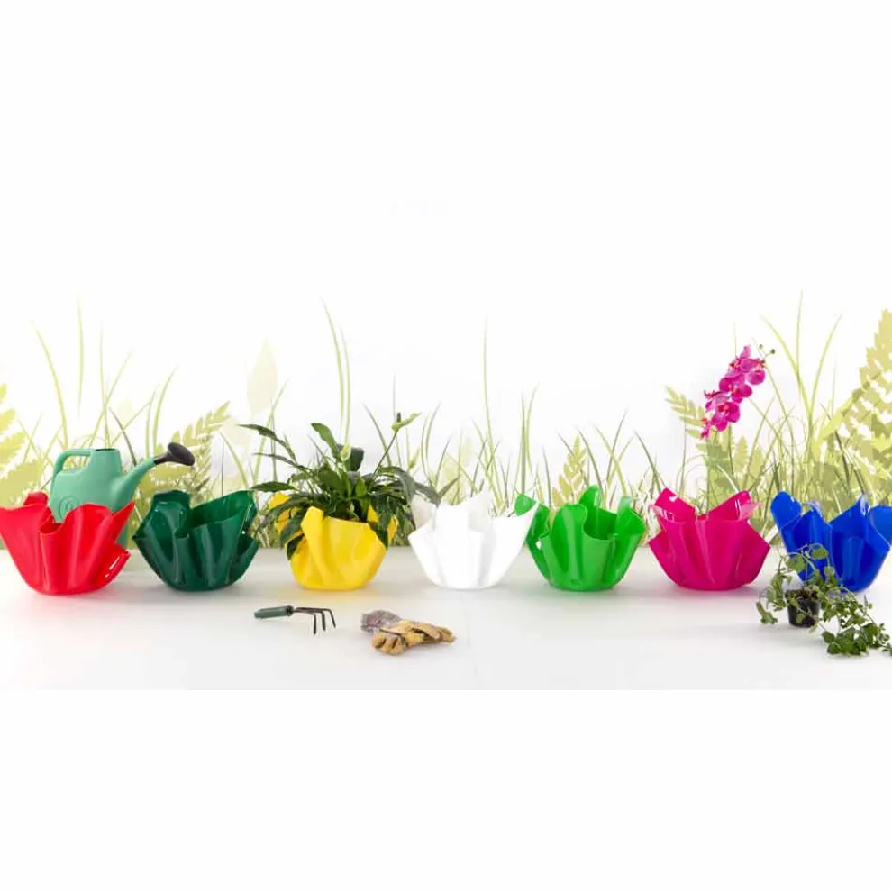 Rote Vase für drapiertes Design im Innen- und Außenbereich Pina, made in Italy