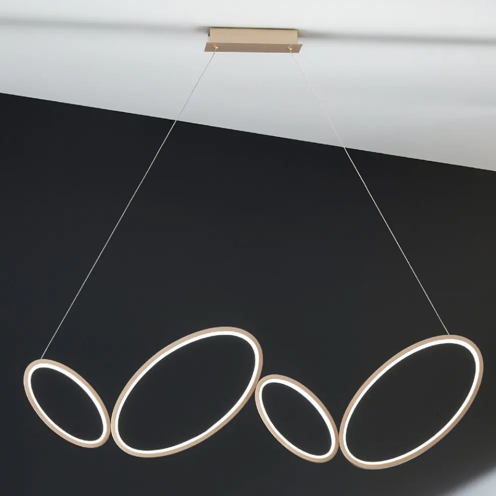 Pendelleuchte aus Metall mit Goldfinish und dimmbarer LED - Raiss