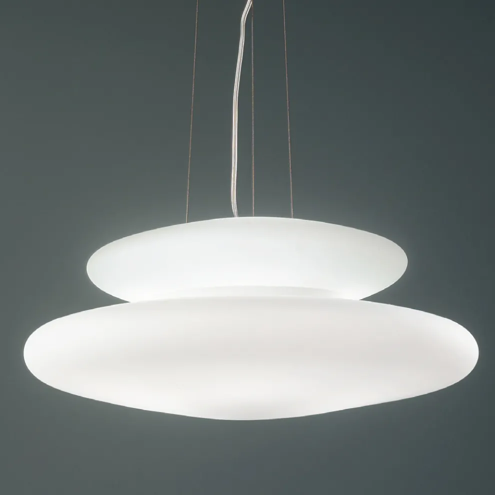 Pendelleuchte aus geblasenem weißem Glas und verchromtem Metall - Illumina