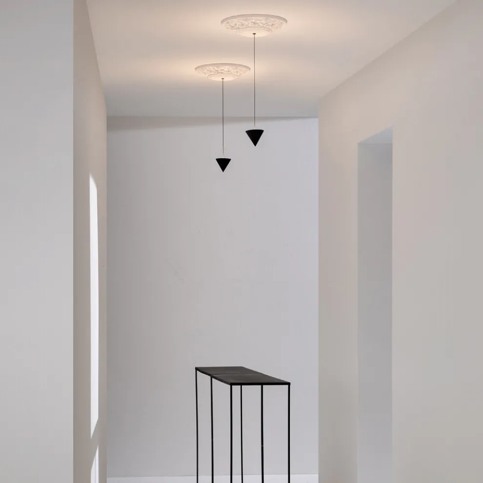 Pendelleuchte Design weißer Gips und schwarzes Aluminium 1 Kegel - Tesera