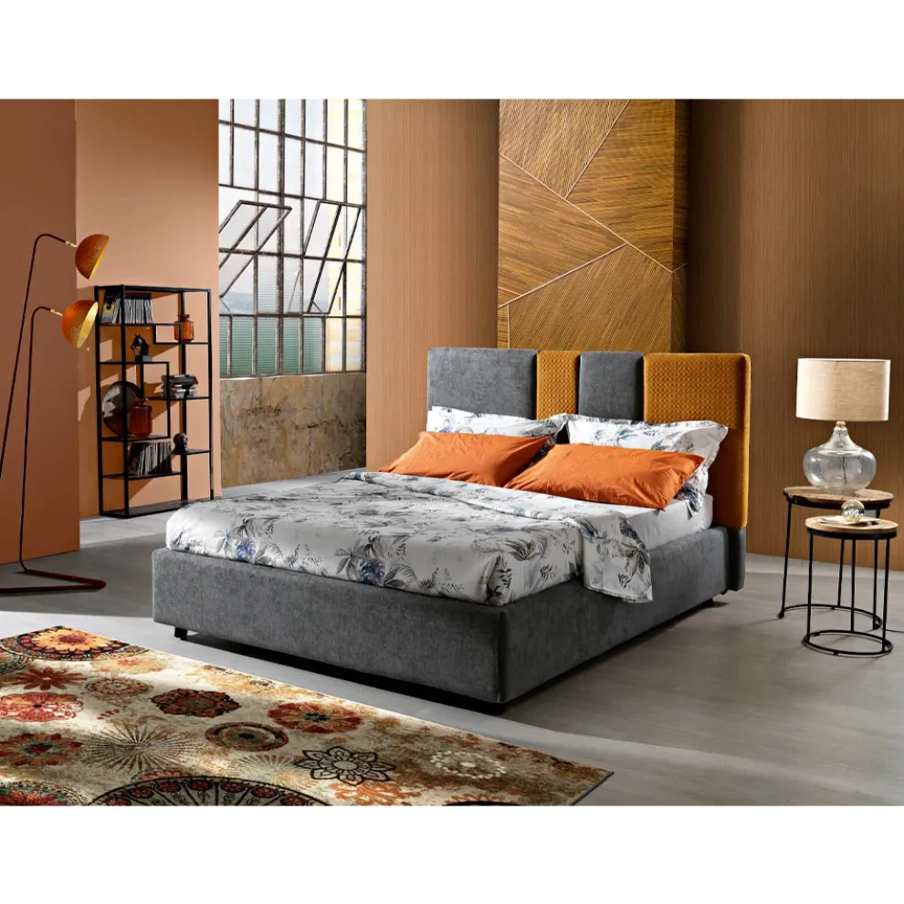 Modernes gepolstertes Doppelbett mit Falten oder gestepptem Design - Thomas