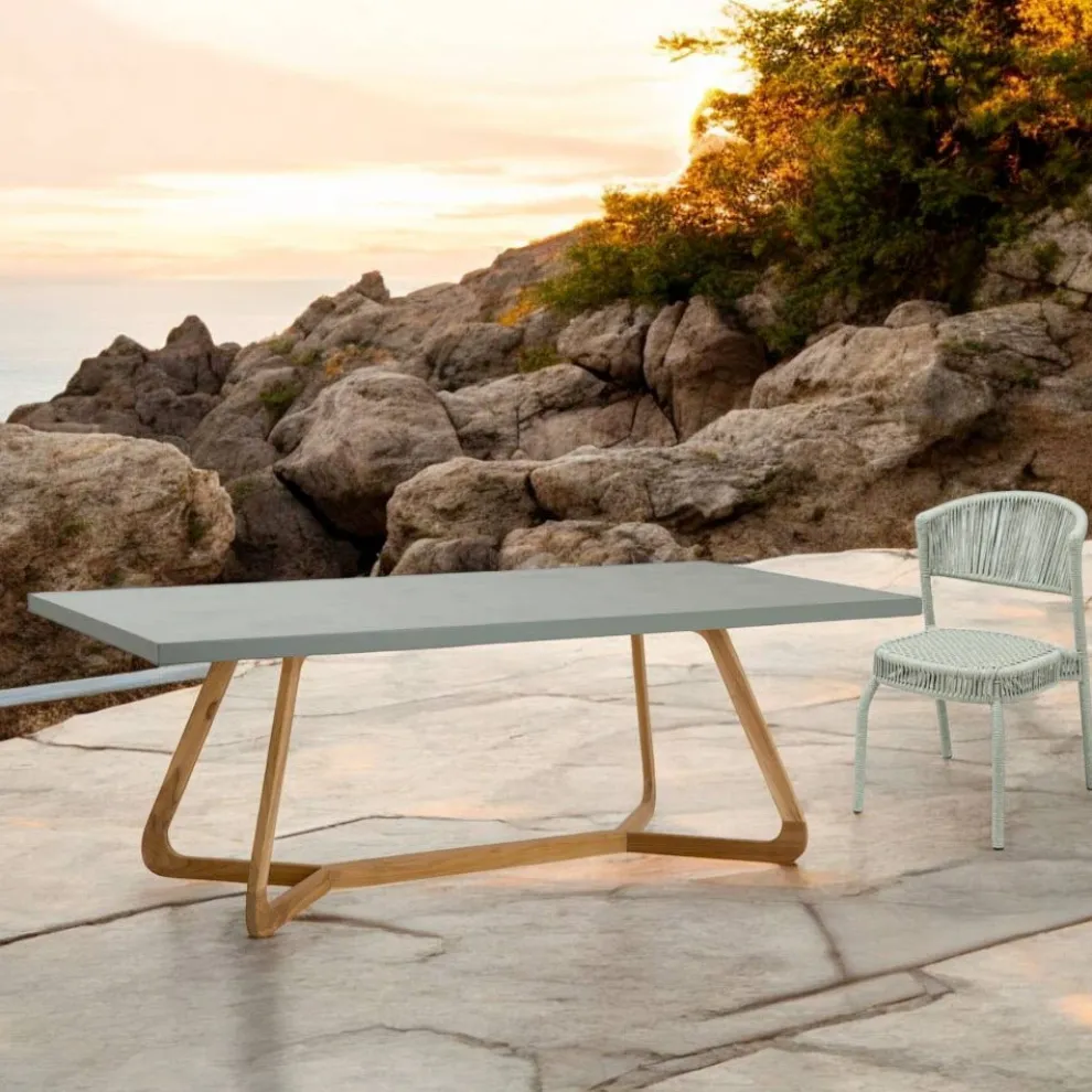Tisch mit Okumè-Platte mit Mikrozement-Finish, hergestellt in Italien – Bluse