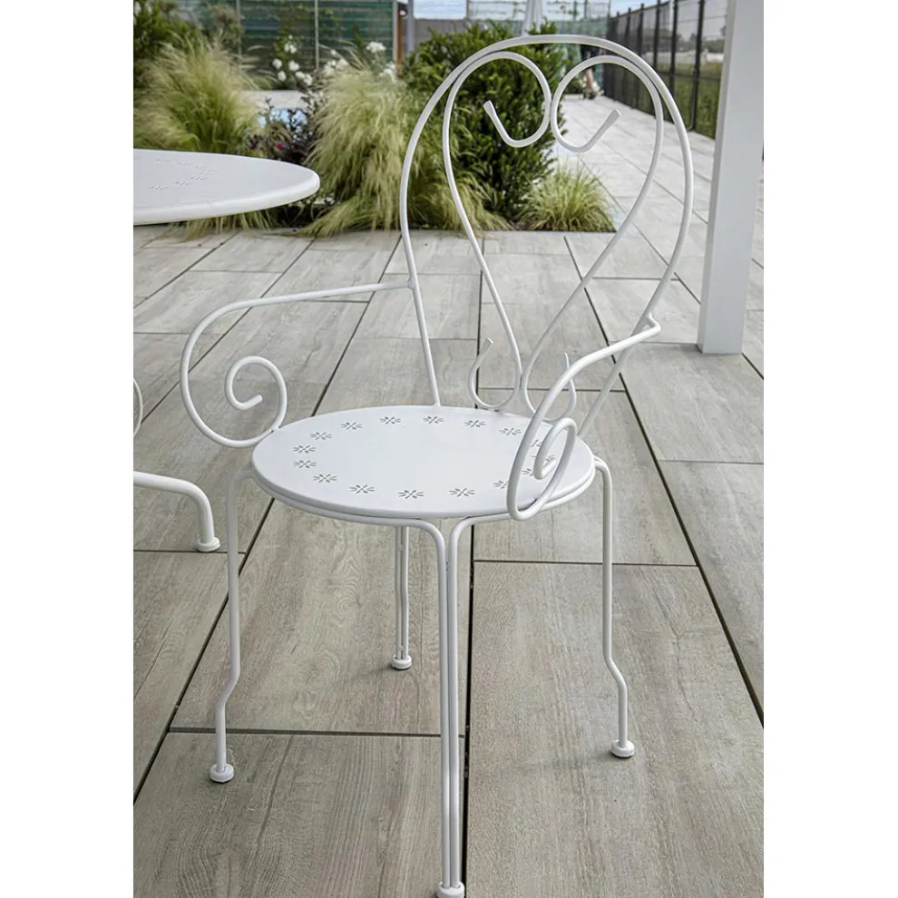 Gartenstuhl ganz aus Metall - Archiv