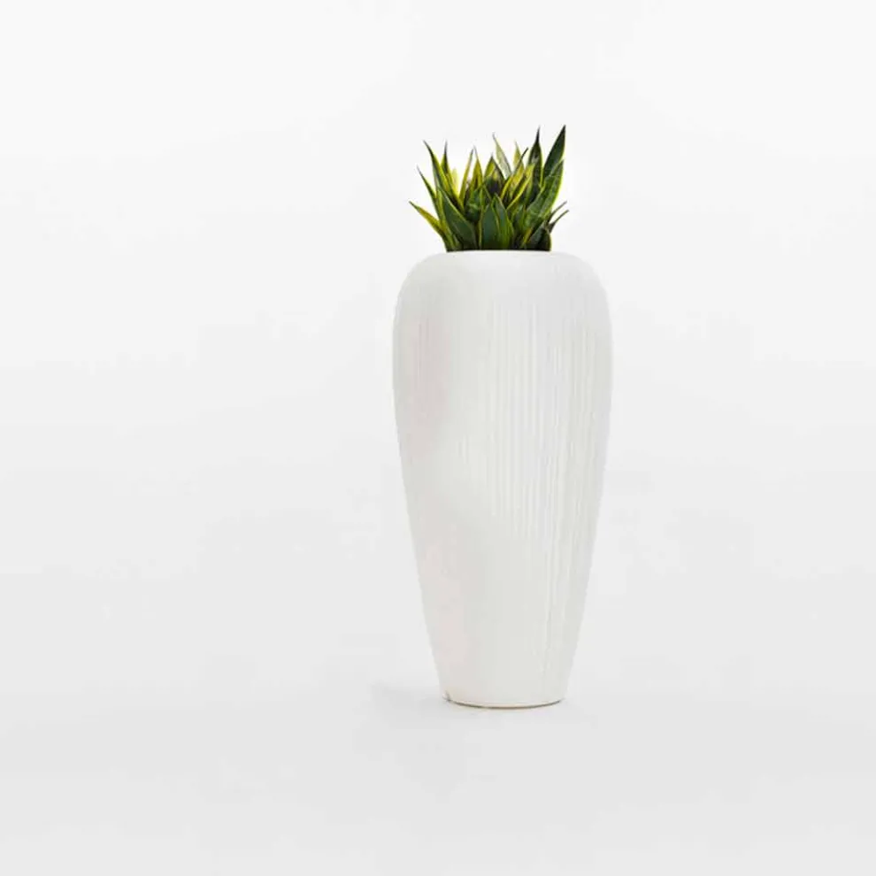 Helle Outdoor-Vase aus modernem Design Polyethylen - Haut von Myyour