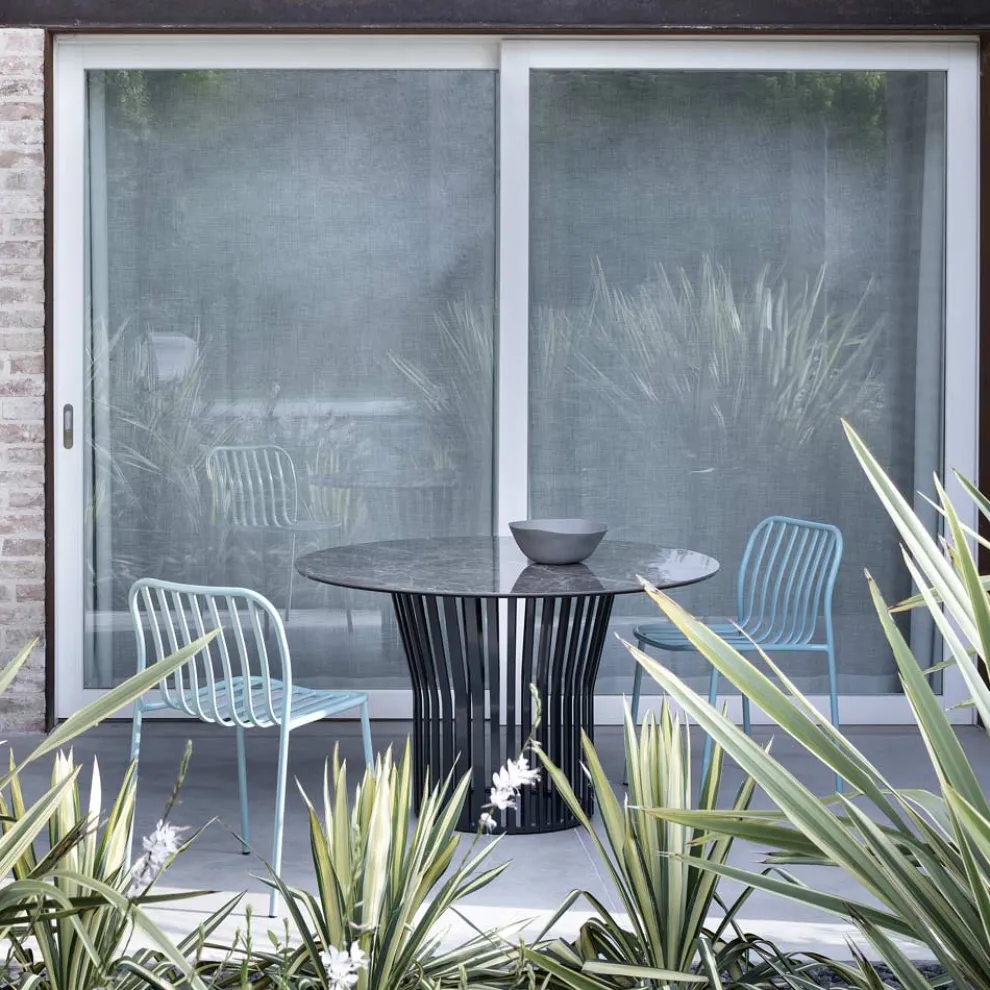 Stapelbarer Metallstuhl für den Außenbereich Made in Italy 2 Stück - Simply