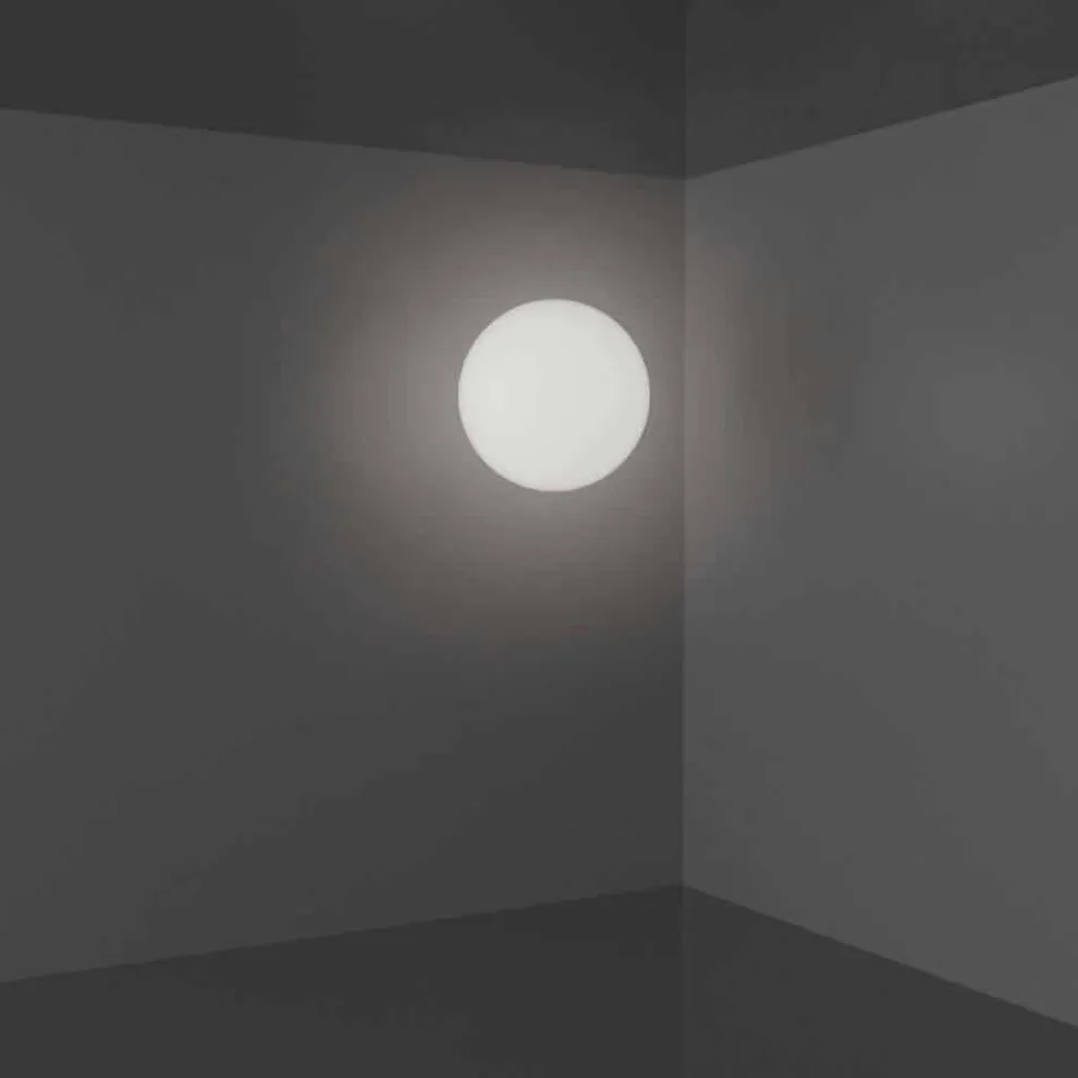 Slide Globo moderne Kugel Deckenleuchte aus Polyethylen, hergestellt in Italien