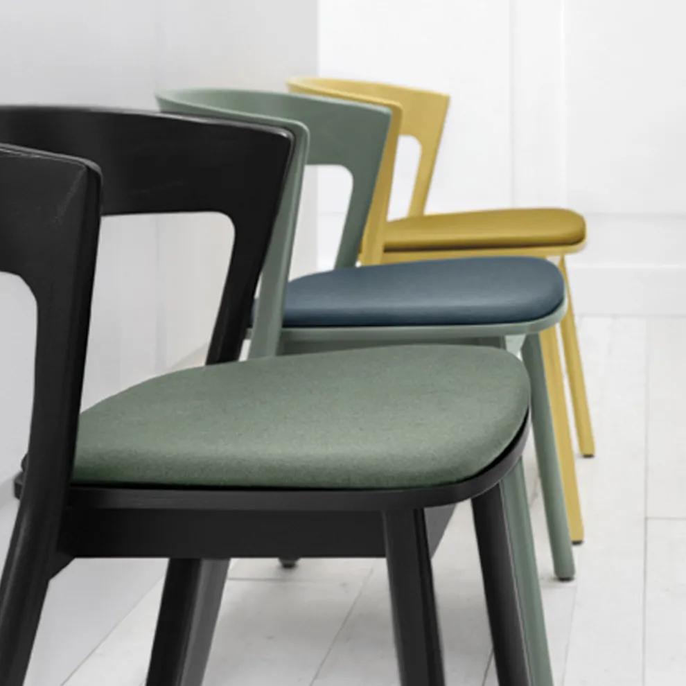 Stapelbarer Aschenstuhl mit Stoffsitz Made in Italy, 2 Stück - Oslo