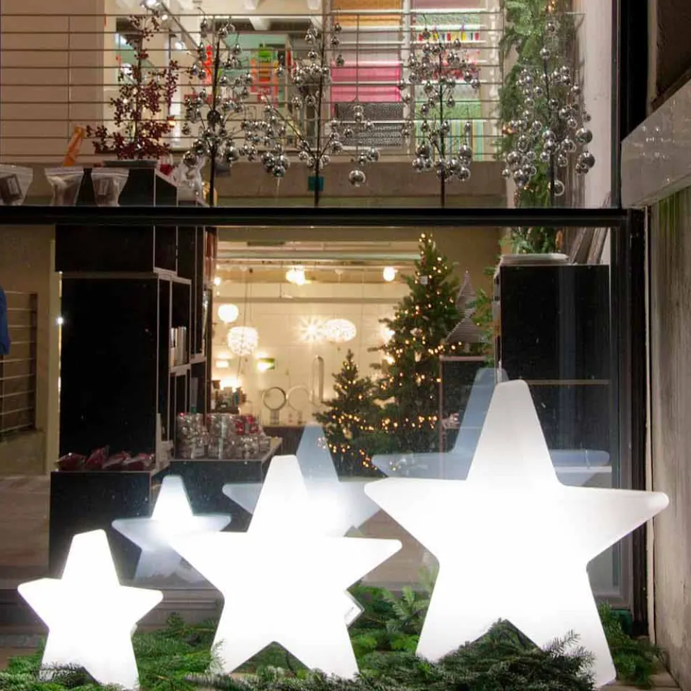 Stehlampe in weißer oder roter Sternform, modernes Design - Ringostar