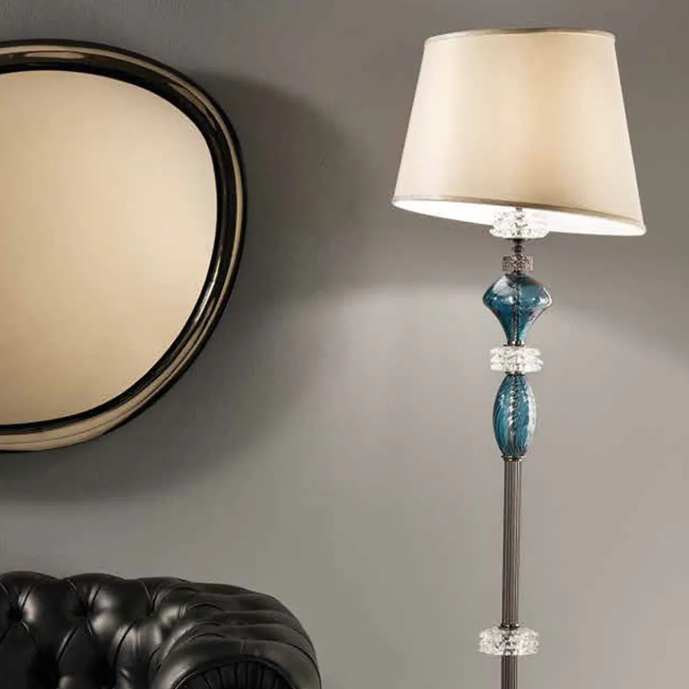 Stehlampe mit handgefertigtem Glasschirm Made in Italy - Saline