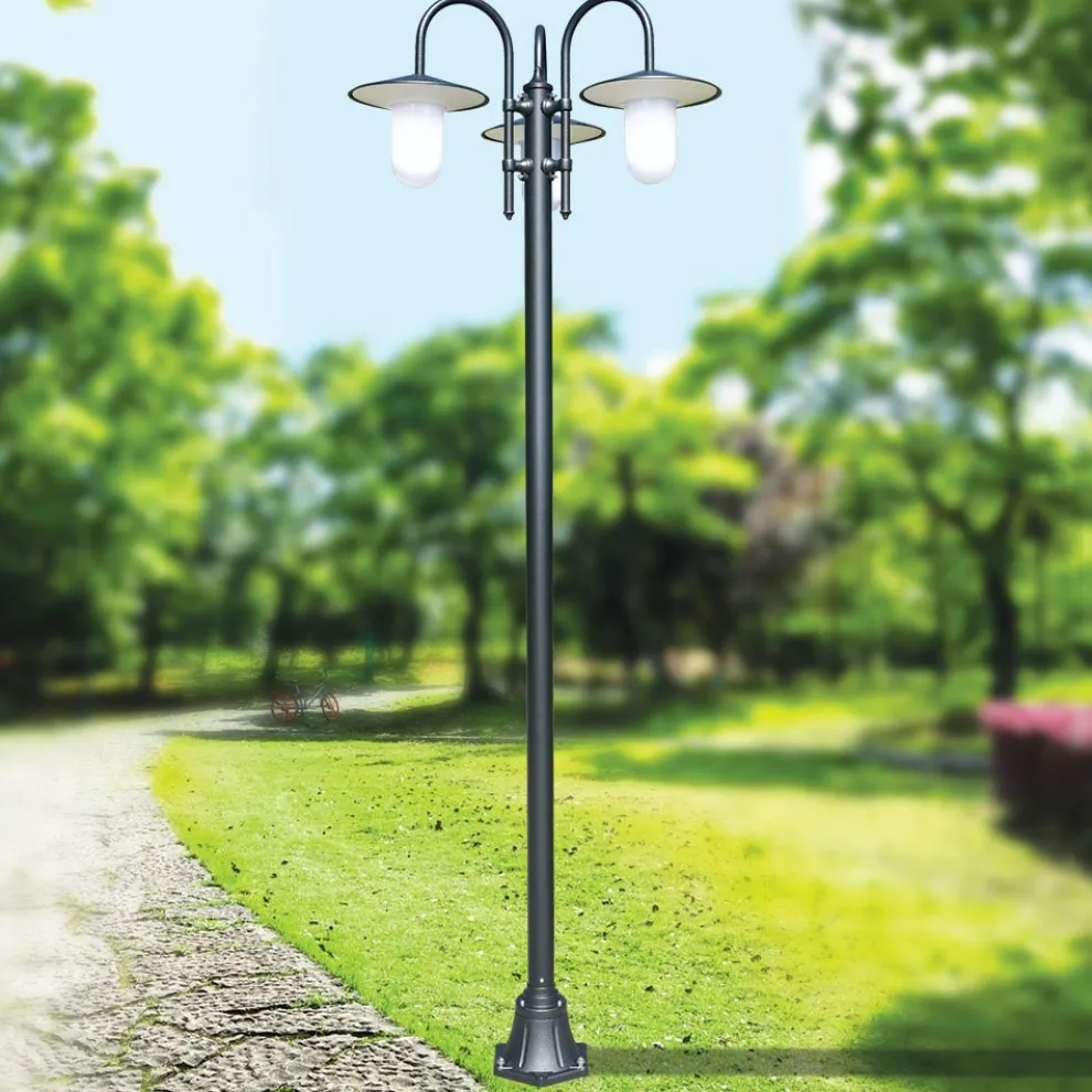 Straßenlampe im Vintage-Stil mit 3 Lichtern aus Aluminium, hergestellt in Italien – Belen