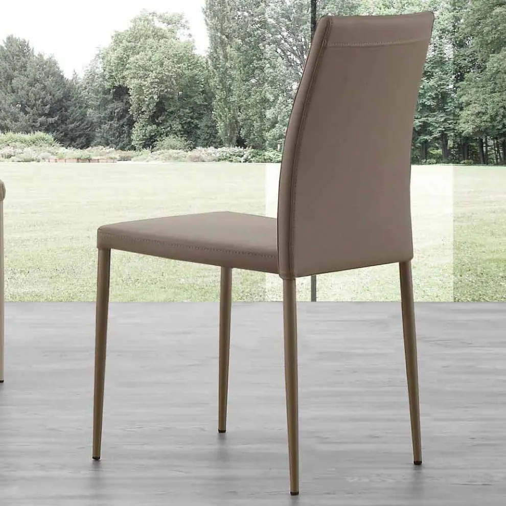 Stuhl aus Metall in Kusteleder bezogen Caserta, modernes Design