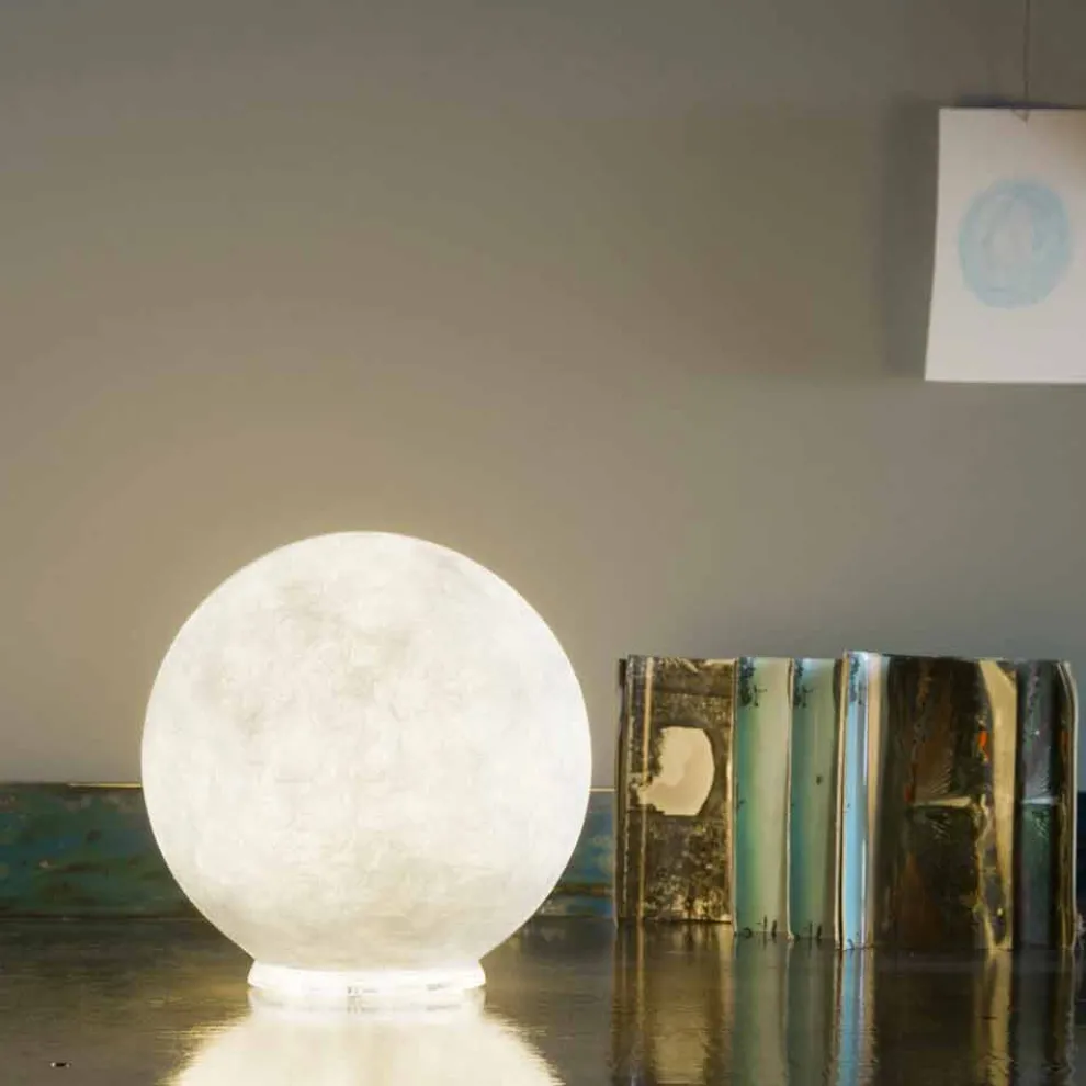 Tischleuchte In-es.artdesign T.moon aus weißem Nebulit